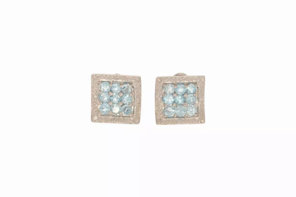 Accesorizare pentru rochia neagră dreaptă-cercei pătrați cu diamante