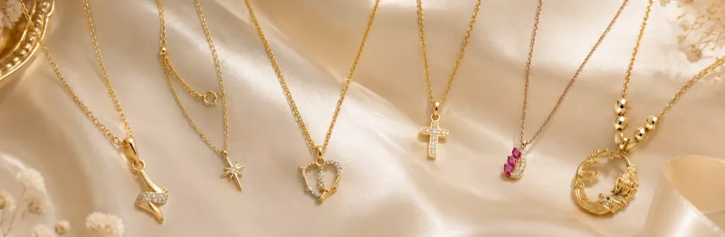 coliere fashion si accesorii din aur pentru femei