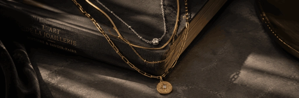 coliere layering aur splendide